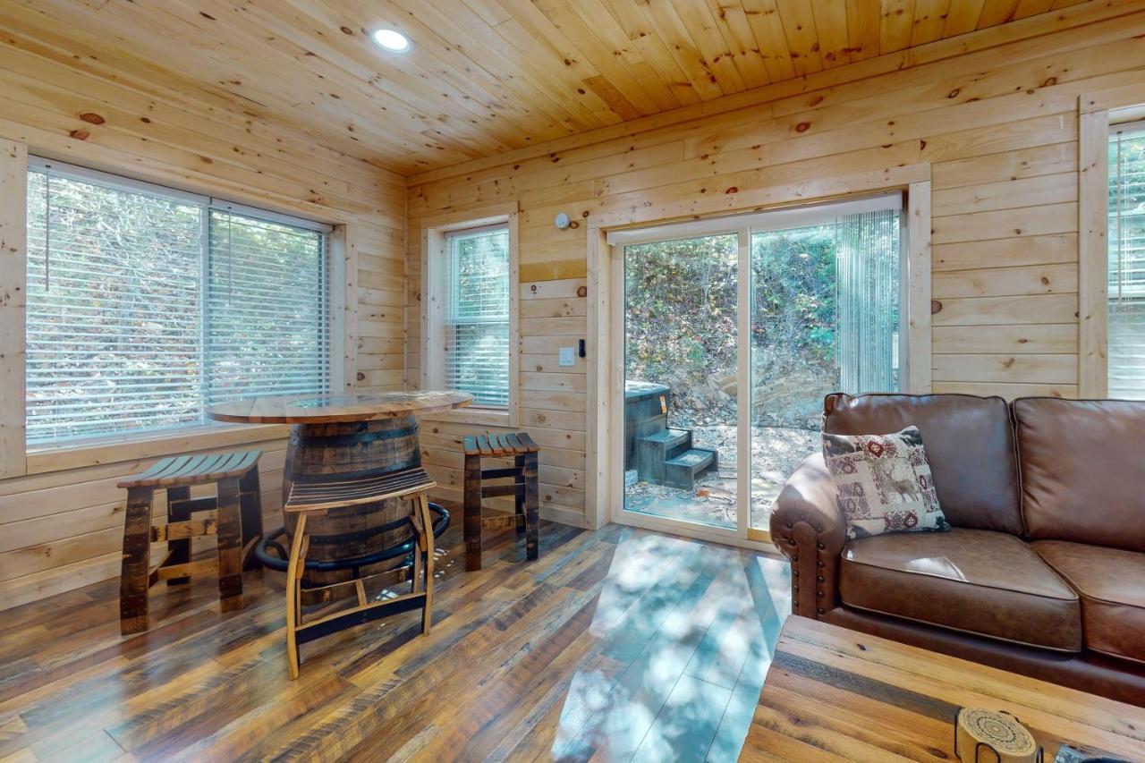 Villa Whiskey Barrel Retreat à Sevierville Extérieur photo